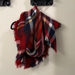Plaid Scarf in Red and Navy